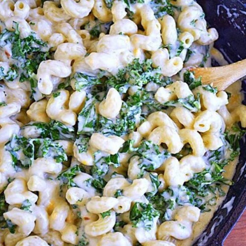 Mac and Cheese with Kale and Bacon
