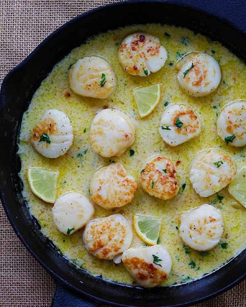 Creamy Garlic Scallops