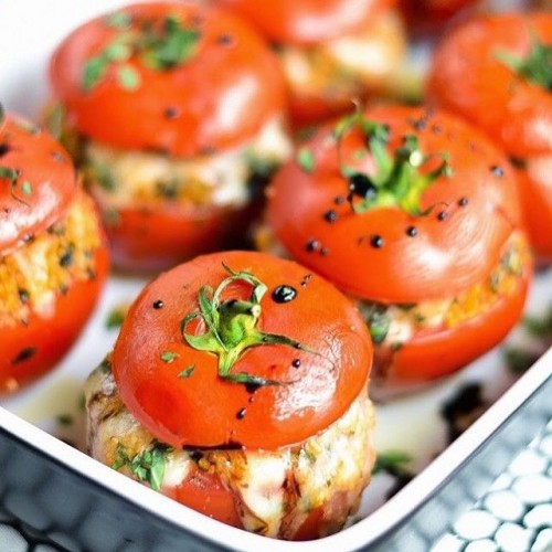 Caprese-Style Stuffed Tomatoes with Balsamic Reduction