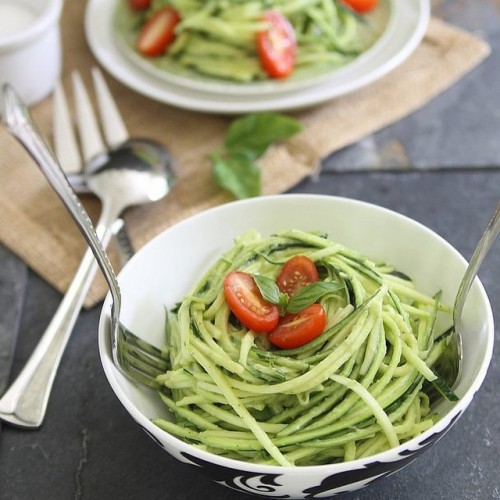 ZUCCHINI PASTA WITH AVOCADO CREAM SAUCE