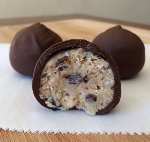 Chocolate Chip Cookie Dough PROTEIN Truffles