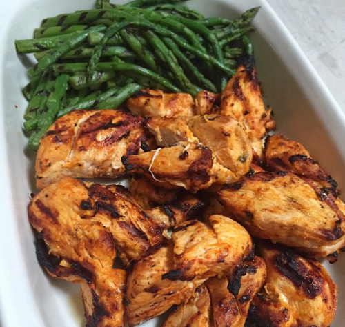 GRILLED CHICKEN & GRILLED ASPARAGUS