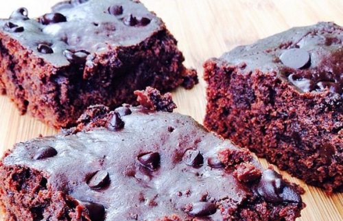 Vegan FUDGY BROWNIES