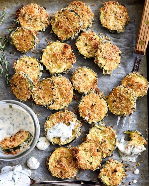 Baked Zucchini Parmesan Crisps