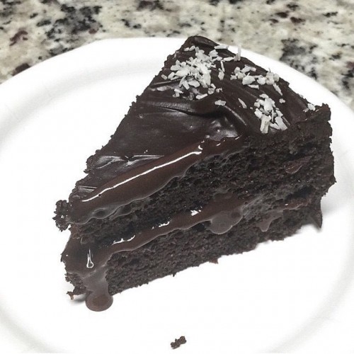 PALEO CHOCOLATE CAKE (GRAIN, GLUTEN, DAIRY FREE)