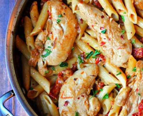 Chicken Mozzarella Pasta with Sun-Dried Tomatoes Recipe