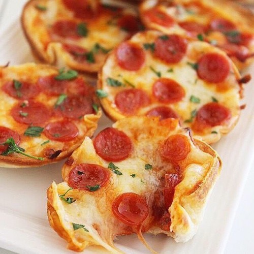 Easy Mini Tortilla Pizzas